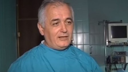 Poznati gastroenterolog sa VMA otkriva: Ovaj način pijenja vode vodi do gojenja – evo kako to izbeći