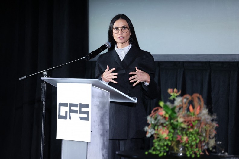 "Uče nas da moramo da budemo mirne kao bubice i ćutimo kao zalivene": Demi Mur progovorila o večitom problemu sa kojim se susreću žene