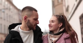 Deluju kao da im je stalo, a zapravo su vukovi u jagnjećoj koži: Tri crvene zastavice da ste naletele na pogrešnog muškarca