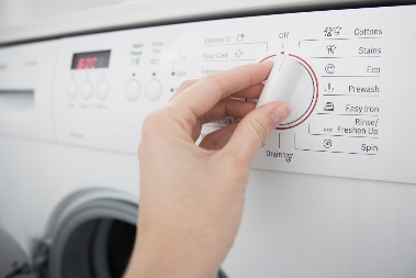 Evo na kojem programu treba da perete veš, ludački umanjuje račune: Na ovoj temperaturi štedite struju, samo u posebnim slučajevima je povećavajte