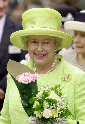 Ni suzu nije pustila kada je Dajana poginula, ali evo kada jeste: Kraljica Elizabeta retko plakala u javnosti, ali u 2 situacije nije izdržala