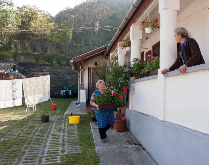Saveti bake koja je doživela 107 godina: Za dug i ispunjen život, što dalje bežite od ove 2 stvari