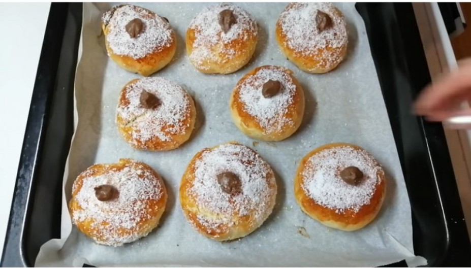 Izbegnite na prženje u ulju: Jednostavan recept za preukusne krofne iz rerne, gotovo za samo 15 minuta