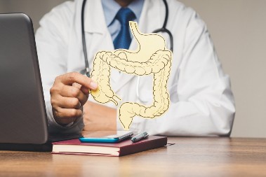 Sve bolesti počinju od creva: Dr Kamenov otkriva da li hleb i mleko prave najveću štetu