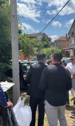 Ako ne može lukom i strelom, moraće praćkom: Jeste li videli zanimljivije gađanje jabuke na srpskoj svadbi?