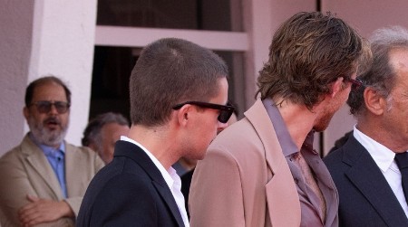 Srpkinje odlepile za Francuzom: Plavi lepotan zavodi sve pred sobom, a tek kako kuva, to još niste videli