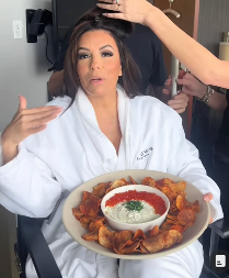 Eva Longorija sjajno nosi frizuru koja je idealna za žene preko 50: Sa njom, botoks vam ni ne treba