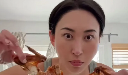 "Evo šta se dešava kada šest godina jedete samo meso": Bivša veganka otkrila da su promene toliko drastične da se njen život okrenuo za 360 stepeni!