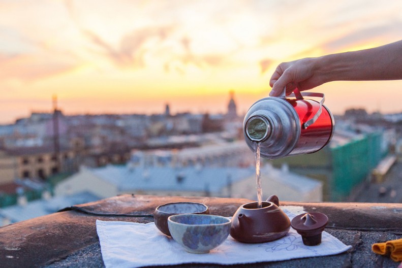 Sve vreme radite pogrešno: Čaj nikada ne treba pripremati sa ključalom vodom, evo kako je jedino zdravo