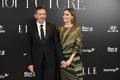 Nije se znalo ko je od njih dvoje lepši: Čuveni šmeker i u 64. godini dominira, a ona kao lepotica iz bajke