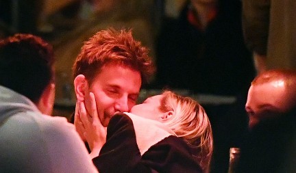 Kakve su ti namere dečko? Konačno znamo šta planiraju Điđi Hadid i slavni glumac, evo kada će vezu krunisati brakom