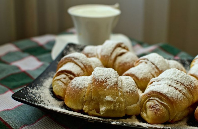 Hleb i kiflice će biti mekani nekoliko dana: U testo dodajte 1 sastojak koji će im dugo čuvati svežinu