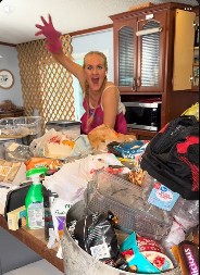 Katarina besplatno čisti stanove: „Volim da pomažem ljudima, jednom sam zatekla frižider pun crva i sredila ga, bio je kao nov!“