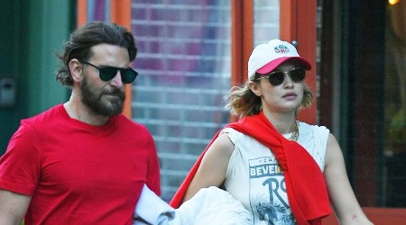 Kad će ta svadba, ljudi? Glumac smuvao 20 godina mlađu, imaju i decu, a evo kada planiraju da stanu na ,,ludi kamen"