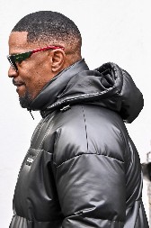 Samo što se izlečio od misteriozne bolesti, usledio je raskid: Poznati glumac okončao vezu dugu 3 godine, pa se čvrsto zakleo u ovo