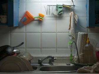 Uklanja masnoću, ali i kamenac iznad sudopere: Ova mešavina je idalna za čišćenje pločica u kuhinji, ne bacajte pare na hemikalije