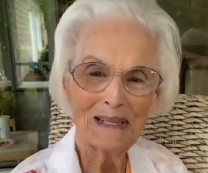 Trik ove 103-godišnje bake za savršeno glatku kožu: Sarina baka otkrila tajnu, ceo život koristi ovu stvar, jeftiniju od 500 dinara