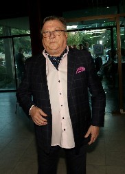 Ko je žena Halida Bešlića? Evo kako ih je jedna šala odvela pravo u brak