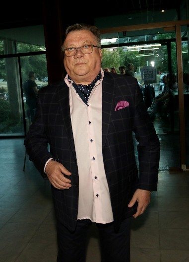 Ko je žena Halida Bešlića? Evo kako ih je jedna šala odvela pravo u brak