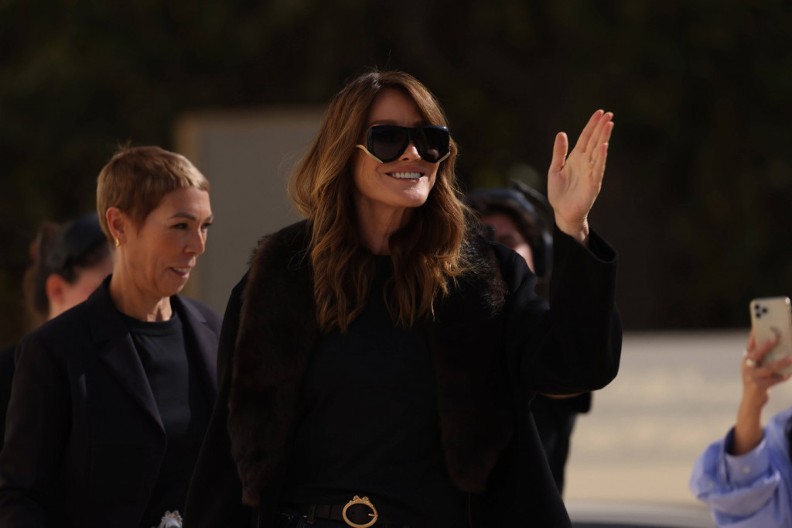 Bila je dete greha svoje majke i tinejdžera: Život ove lepotice je skandal, spavala je s ocem i sinom, pa jednom rodila dete!