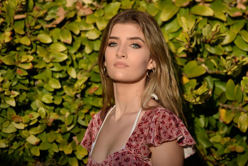 Ćerka glumačkog para više ne liči na devojku sa fotografije! Ne postoji plastična operacija na kojoj ona nije bila!