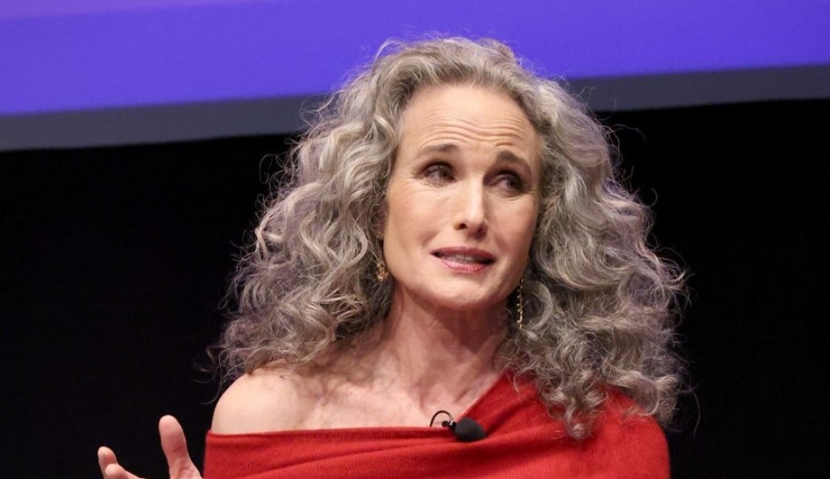 Poznate dame koje bore nose s ponosom: Ne žele botoks, filere i zatezanje lica, a izgledaju bolje nego ikad!