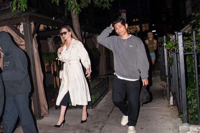 Sin Anđeline Džoli ponovo izazvao saobraćajnu nesreću: Internetom kruži jeziv snimak sudara u kojem je učestvovao