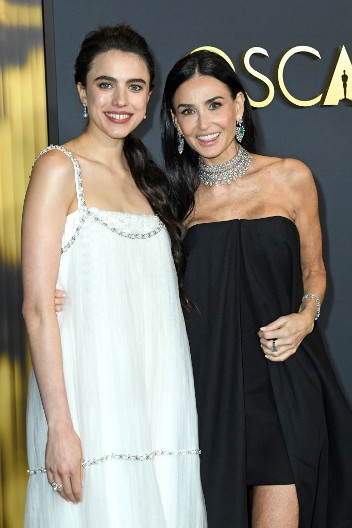 Dnevni horoskop za ponedeljak, 27. januar: Device, probajte da smanjite nervozu, Vage imaju zdravstveni problem