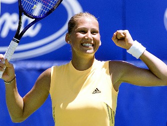 Važila je za najlepšu teniserku na svetu, a danas su njene fotografije zabrinjavajuće: Izašla je u javnost nakon 2 godine i uznemirila mnoge