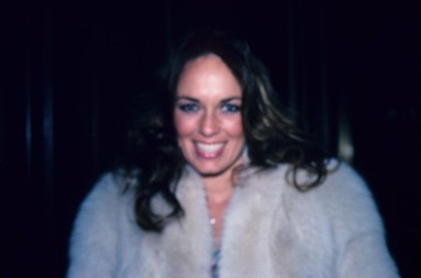 Nema ko nije bio zaljubljen u nju, a i u 8. deceniji izgleda jednako moćno: Slavnu glumicu uslikali paparaci, bez šminke i šljokica, ali i dalje atraktivna