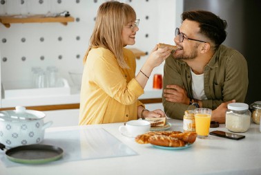 Ovo je namirnica koju organizam uopšte ne vari, a doručkujemo je svako jutro: Nećete verovati šta radi našem telu