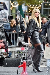 Žene se otimaju oko ovih čizama! Brutalne su! U njima ćete izgledati zavodljivo i moćno, ali postoji pravilo kako se nose!