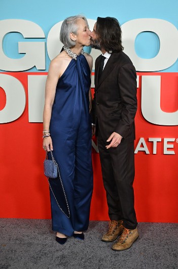 Glumcu su govorili da mu devojka izgleda kao tetka: Sada su se dohvatili nasred crvenog tepiha i dokazali da im niko ništa ne može!