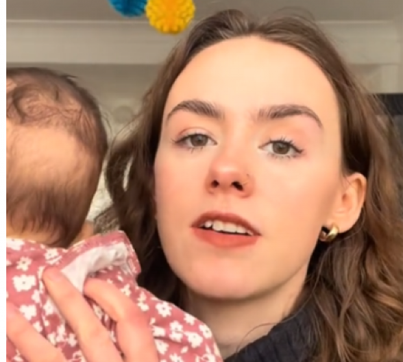 Dala sam drugarici da mi pridrži bebu i nikada više u životu: Zbog onog što je uradila savladao me je neopisivi strah!