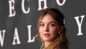 Nema više golotinje, sad glumi sveticu: Glavna zavodnica sakrila bujne obline, ali svi su ipak gledali u ovo