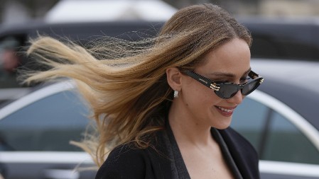 Tašna koja je napunila prodavnice: Rasproda se za tili čas jer je neverovatno praktična i moderna, nema šta ne staje u nju