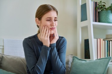 Imate bol u ustima i jeziku? To može biti signal da vašem organizmu nedostaje važan vitamin