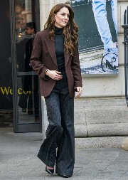 Pantalone Kejt Midlton su hit sezone: Skrivaju sve ženske mane, izdužuju figuru, udobne su, a mi smo ih našli za 3.900 dinara