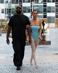 Oglasio se Kanje Vest nakon skandalozne scene na dodeli Gremija: Njegova poruka vezana za Bjanku je ostavila ceo svet u šoku!