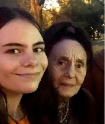 Rodila s 66, ćerka sad ima 20: Eliza je čudo medicine, a evo kako danas izgleda i čime se bavi!