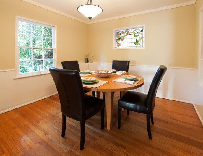 Najlakše skidanje najupornijih fleka sa trpezarijskih stolica: Evo kako da se u 1 potezu rešite dosadnih mrlja!