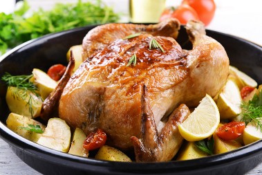 Piletina će uvek biti sočna i ukusna: Kuvar otkriva marinadu koja će meso učiniti savršenim