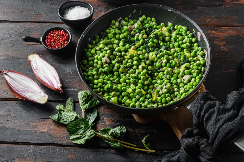 Ceo život smo pogrešno pripremali smrznuti grašak: Ovako ćete dobiti mnogo ukusniji i brže gotov obrok