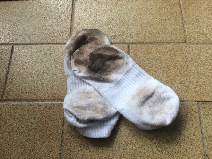 Spas za požutele čarape: Isprobajte trik iz bakinog ormara, biće belje nego ikad