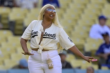 Kipelo je sve na njoj, mislili su da nikada neće skinuti te kile, a onda šok: Pevačica je drastično smršala, ali nije bio u pitanju Ozempik