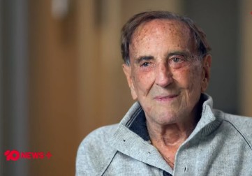 Postao otac sa 93 godine! Menja pelene, ide u teretanu i planira još jedno dete!