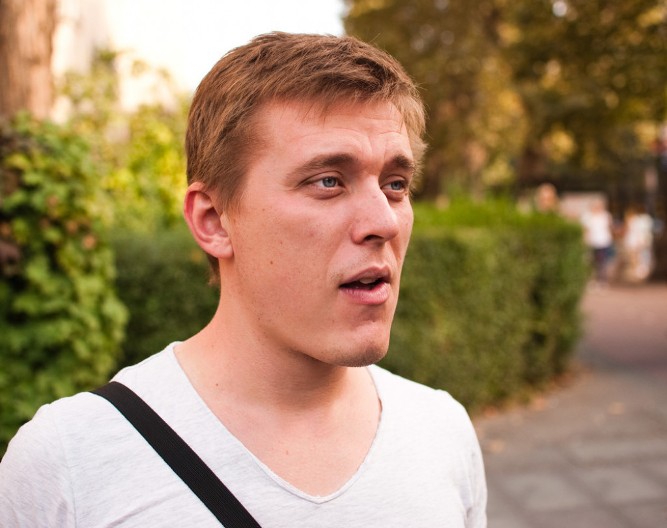 Neke ćete prepoznati odmah: 8 navika koje, prema psiholozima, ukazuju na slabu inteligenciju