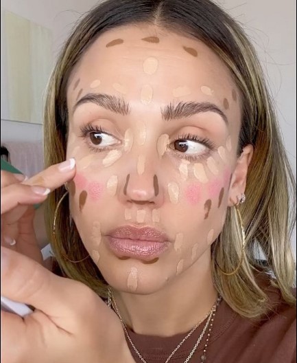 Lagana šminka za vrele letnje dane: U par poteza postignite savršen izgled holivudske dive