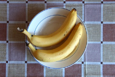 Jedete po 2 banane dnevno? Nećete verovati šta se dešava u vašem organizmu