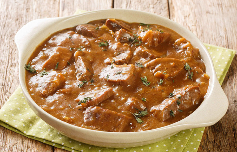 Našli smo recept za najbolji gulaš: Evo kako da meso bude meko kao duša, a saft preukusan!